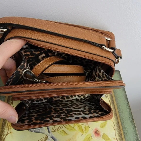 Faux Leather Camel Brown Camera Style Crossbody - Picture 4 of 6